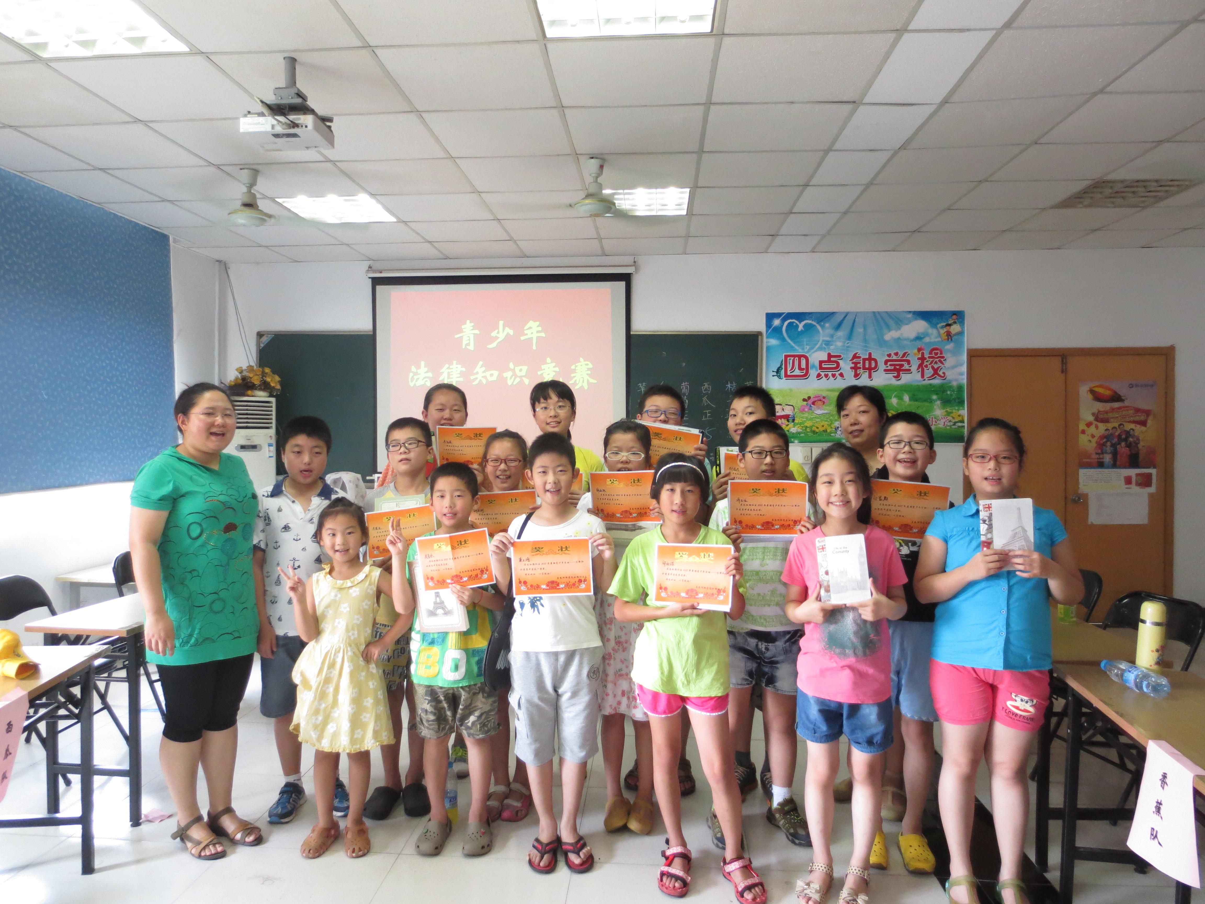长虹路社区举办法律知识竞赛活动2.jpg
