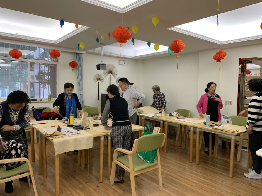 茶亭社区老年大学开展书画活动.JPG