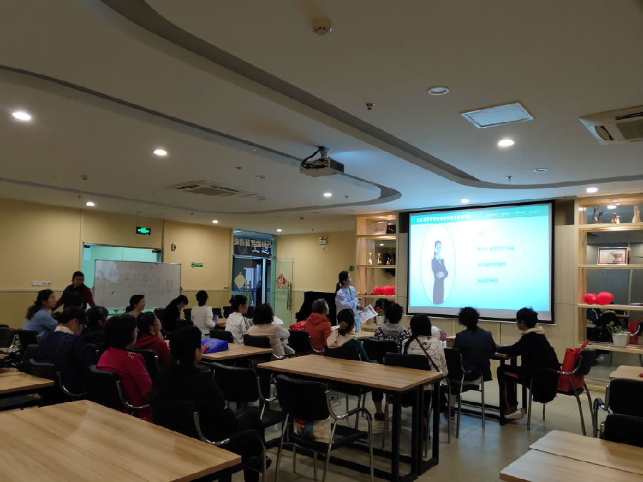 20191014苍山路慢性病健康讲座2.jpg